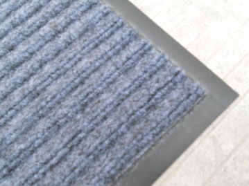 双条纹防滑地垫 皮革制品制造业的专业安全与品质之选